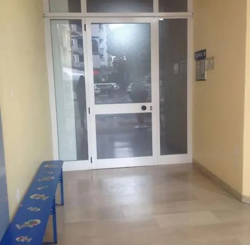 Comodo A Pochi Metri Dal Mare 比比翁